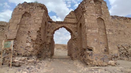 عکس کاروانسرای سنگی علی آباد