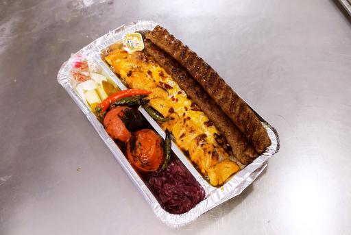 عکس آشپزخانه برادران داودی زاده