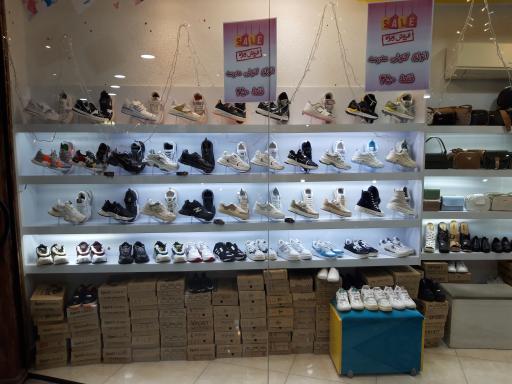 عکس کیف و کفش توکا