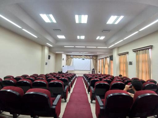 عکس آمفی تئاتر شهید شهریاری 