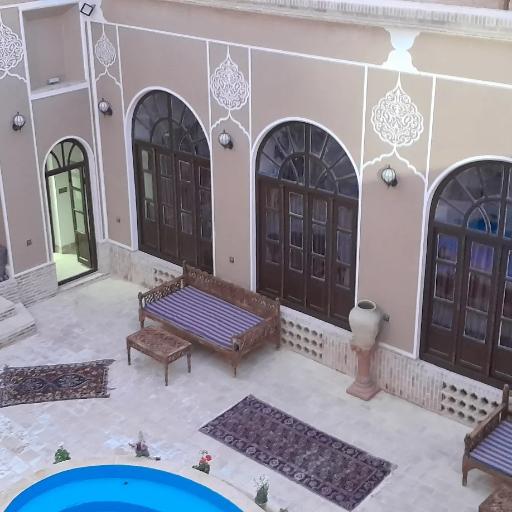 عکس عمارت کاچار