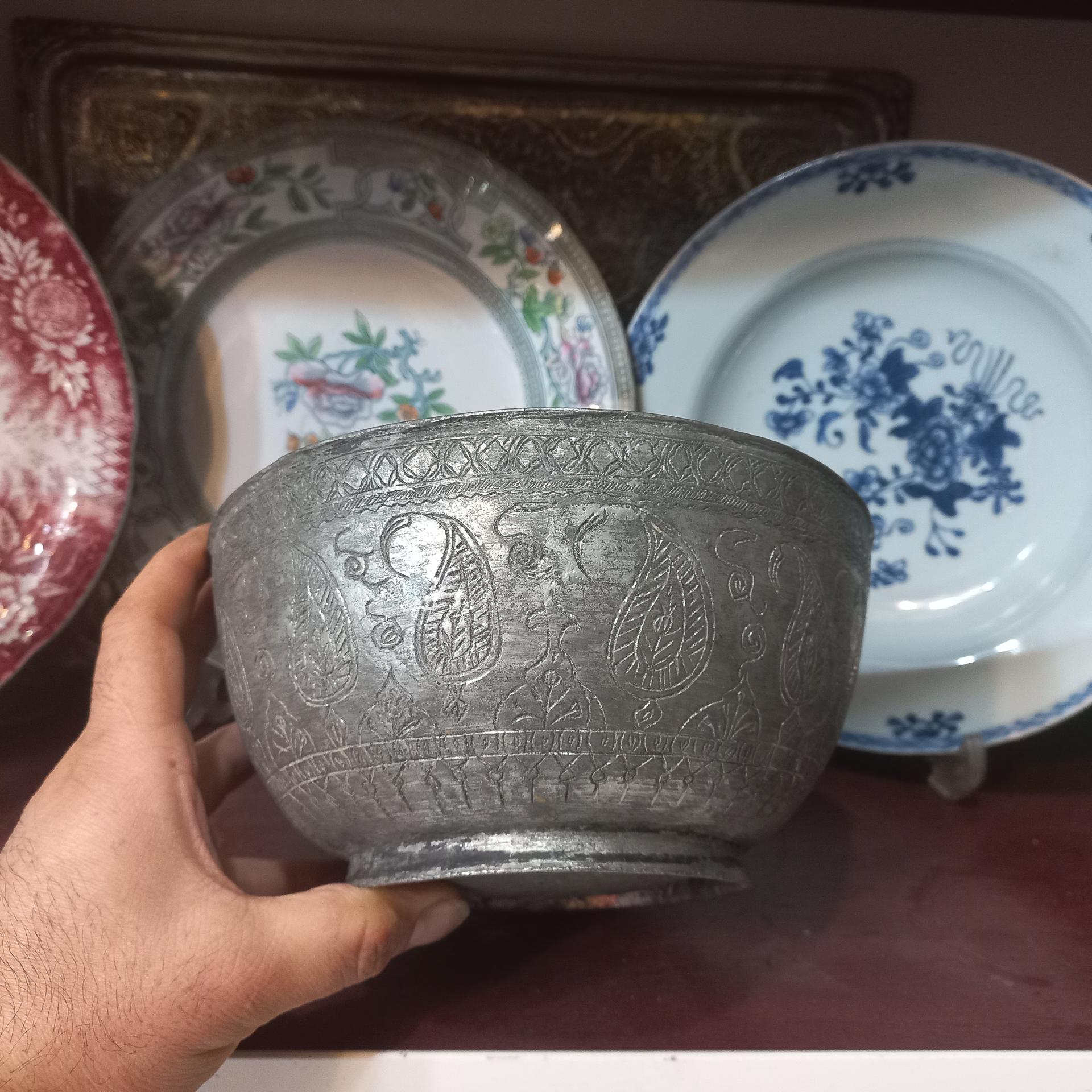 عکس عتیقه فروشی کیان