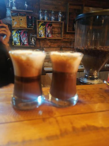 عکس کافه دی