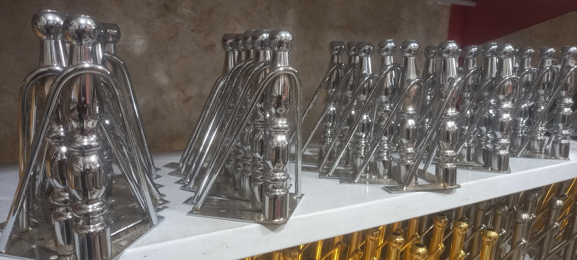 عکس مرکز پخش یراق آلات کابینتی عبدی