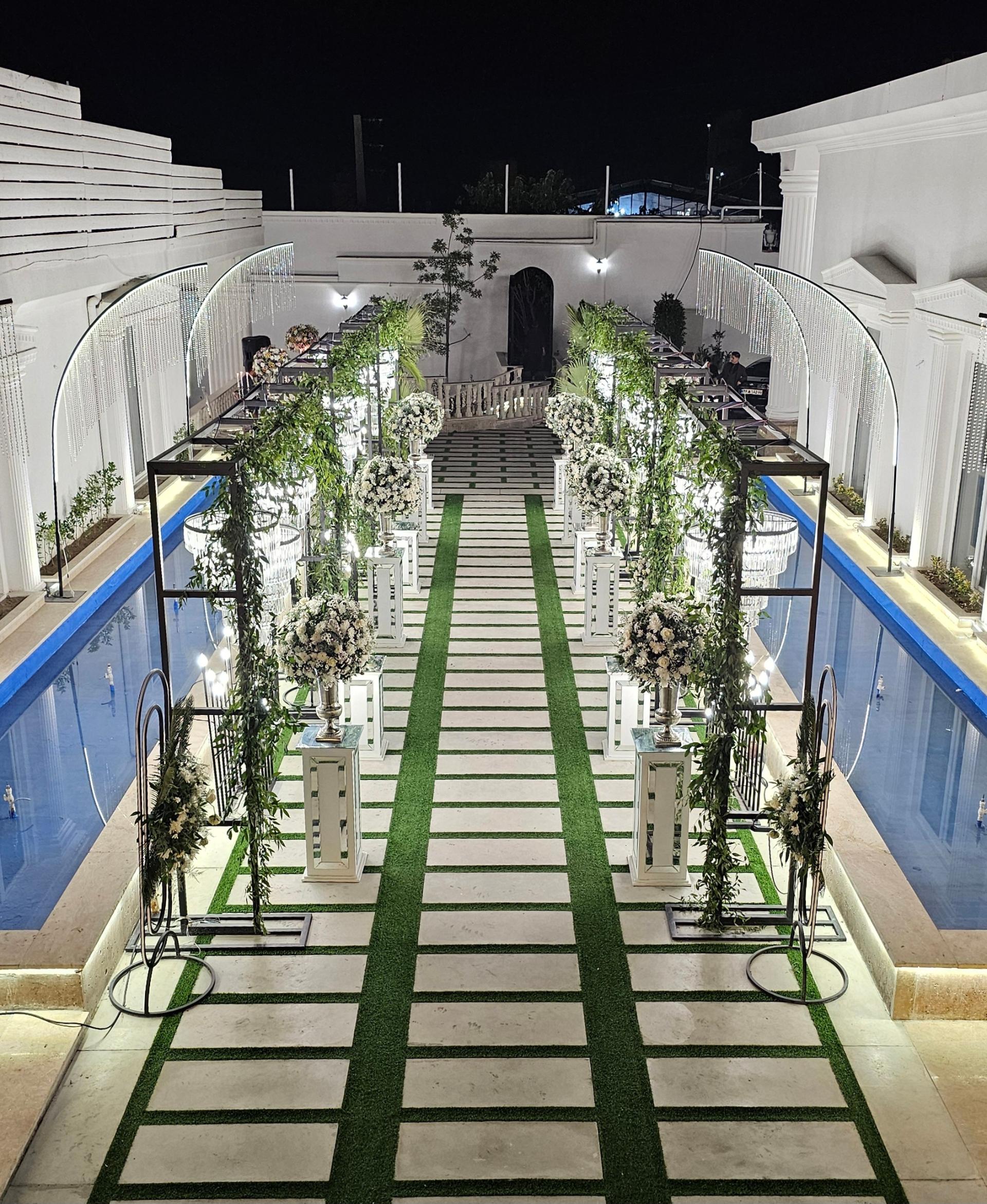 عکس عمارت عصر نوین