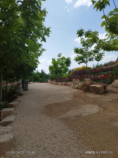 عکس باغ گل های شیراز