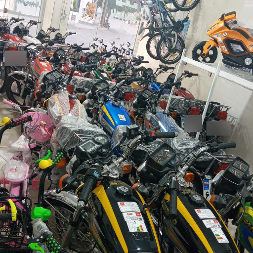 عکس نمایشگاه موتورسیکلت و دوچرخه همایونی