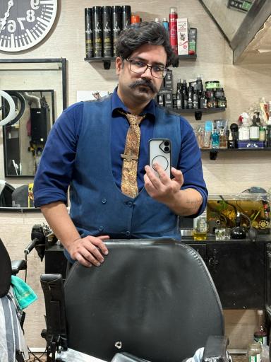 عکس پیرایش ماکان