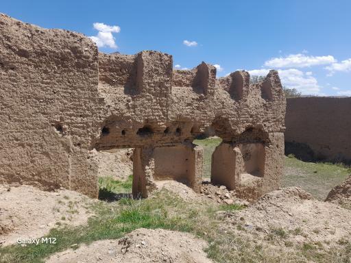 عکس قلعه ازناوله