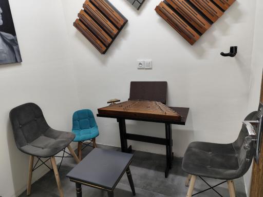 عکس آموزشگاه موسیقی فنی و حرفه ای قدرت سکوت