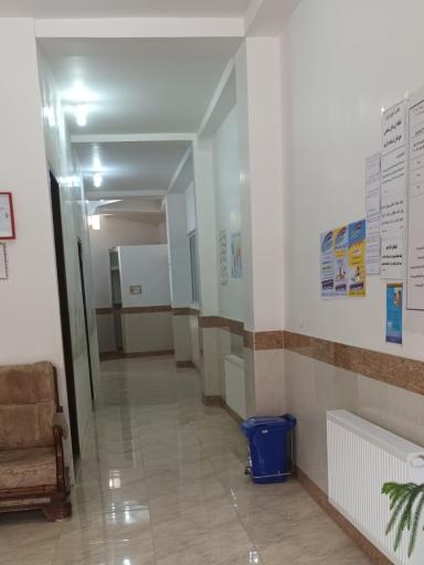 عکس آموزشگاه ادیبان