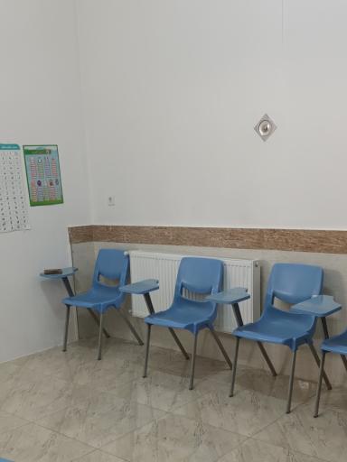 عکس آموزشگاه ادیبان