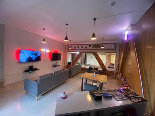 عکس کافه گیم لئو