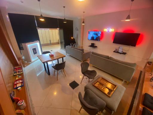 عکس کافه گیم لئو