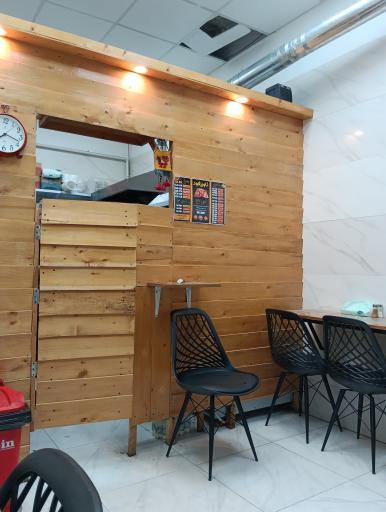 عکس لاویز فود