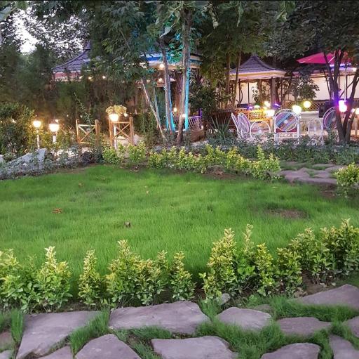 عکس باغ رستوران آرش