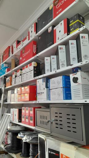 عکس فروشگاه تجهیزات دوربین مداربسته ردپا