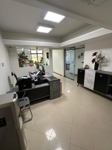 مطب دکتر شاهرخ شهابی متخصص دندانپزشکی