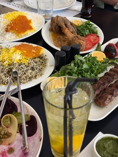 عکس رستوران هیلز