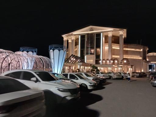 تالار و رستوران و عقدسرا عالیجناب
