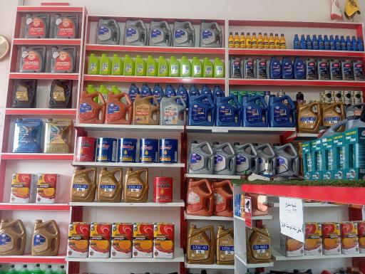 عکس تعویض روغن مهدی 