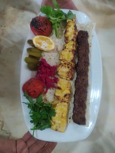 عکس چلوکبابی نوبهار