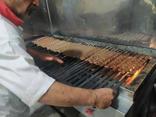 عکس چلوکبابی نوبهار