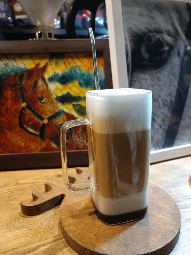 عکس کافه یال