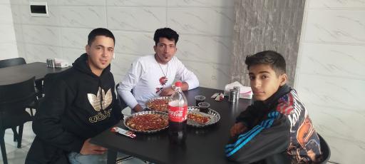 عکس پیتزا انرژی مثبت شعبه ۲