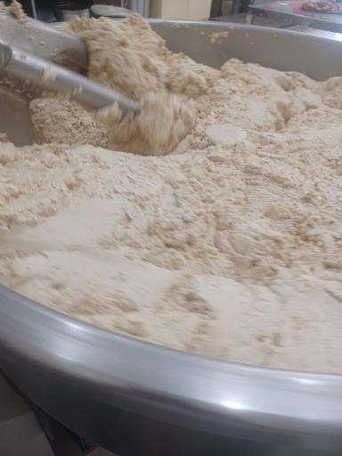 عکس تولیدی حلوا ارده نوین و شاهد نام