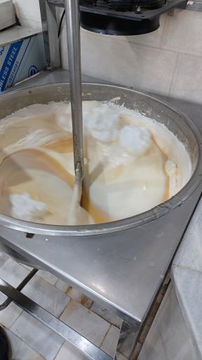 عکس تولیدی حلوا ارده نوین و شاهد نام