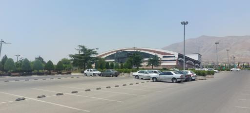 عکس هایپر کالای خانه ایوان