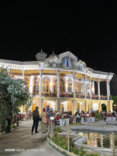 عکس باغ و عمارت شاپوری