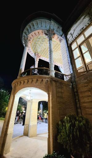 عکس باغ و عمارت شاپوری