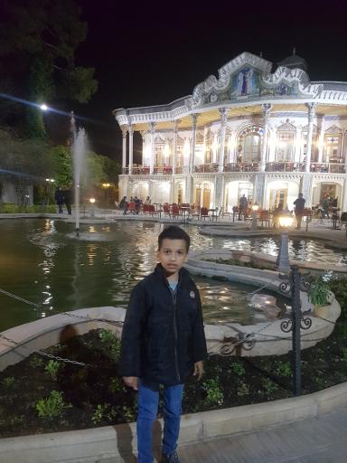 عکس باغ و عمارت شاپوری