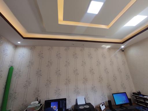 عکس آژانس تبلیغاتی سلمانی 