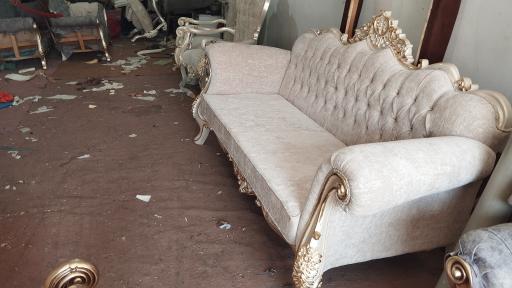 عکس تعمیرات مبل روشا