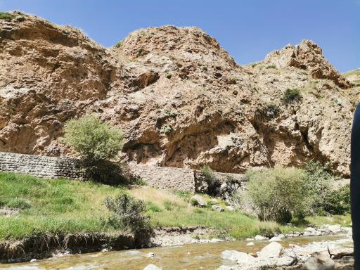 عکس کنار رودخانه لاسم