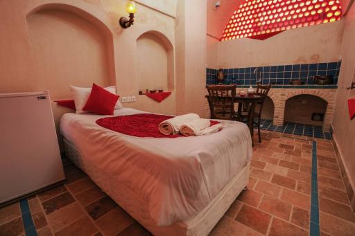 عکس هتل سرای باقی