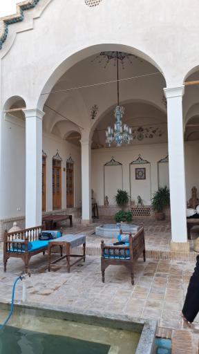 عکس هتل سرای باقی