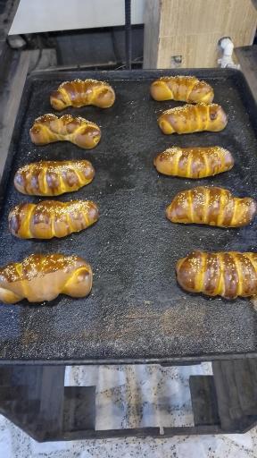 عکس شیرینی و نان فانتزی نانک 