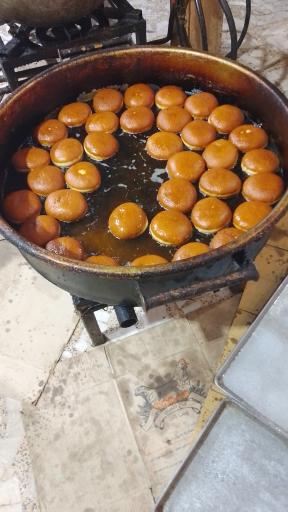 عکس شیرینی و نان فانتزی نانک 