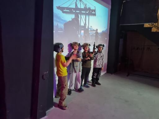 عکس باشگاه لیزرتگ ترون