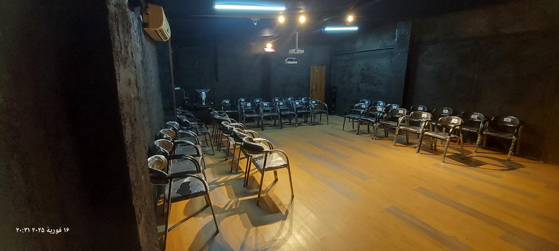 عکس آموزشگاه هنرهای نمایشی روزنه آبی