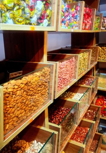 عکس آجیل ترش و شیرین