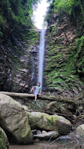 عکس آبشار گزو