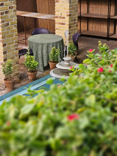 عکس عمارت فردوس