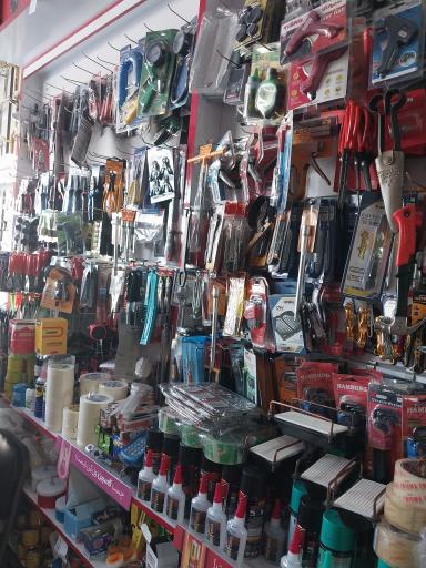 عکس فروشگاه ابزار و یراق نصر
