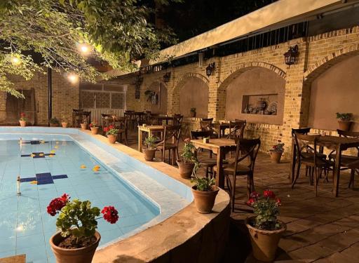 عکس عمارت فردوس