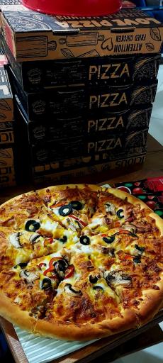 عکس کافه فست فود ماه